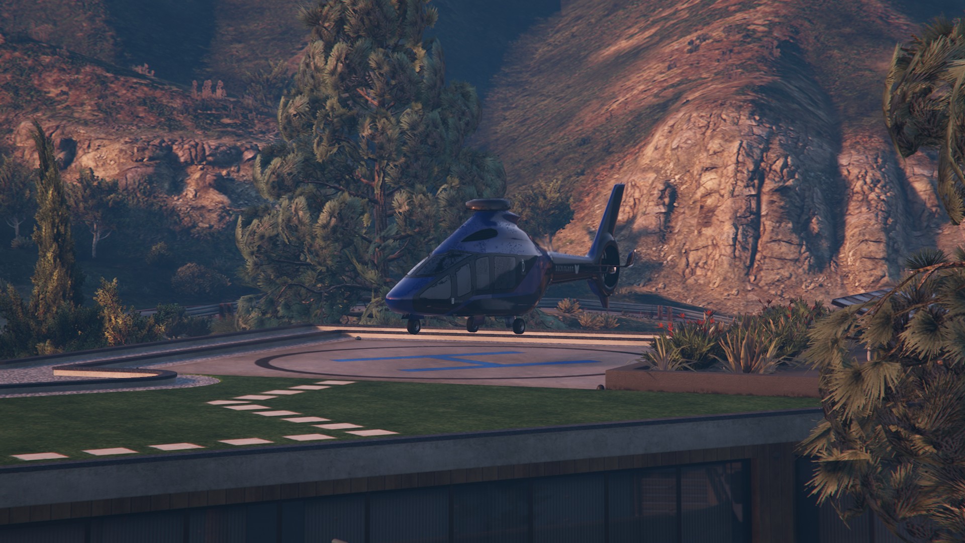 Volatus landing on the mansion helipad.