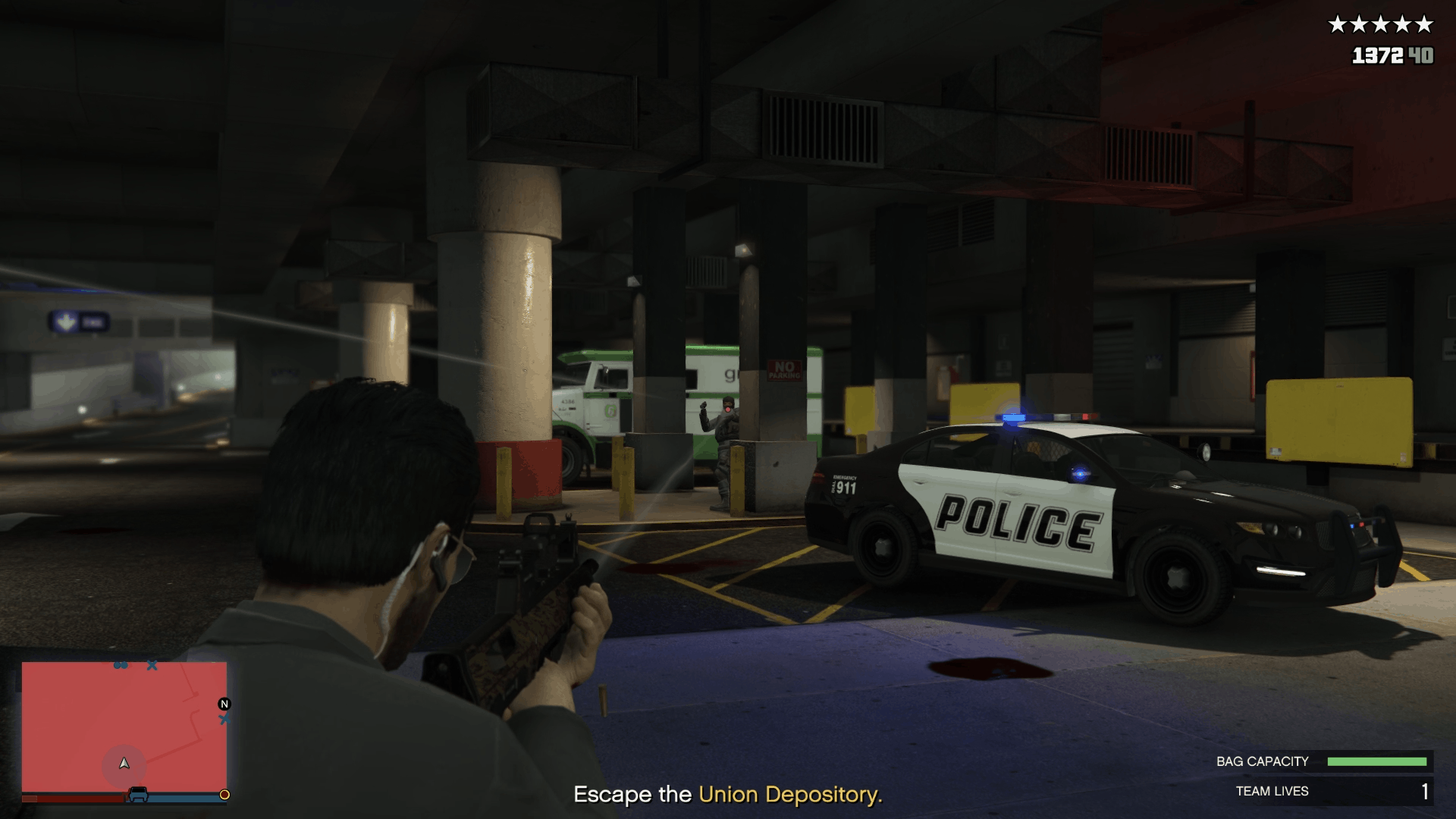 Some cops spawning behind