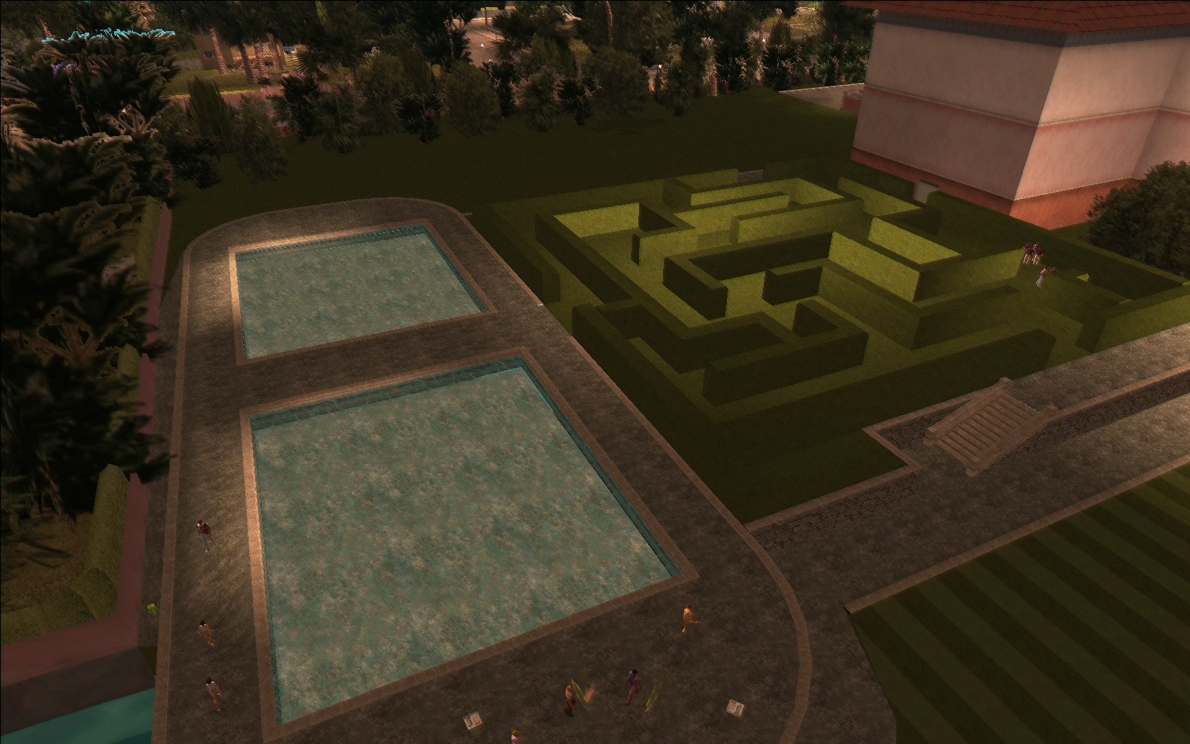 Pool and Hedge Maze (Right Wing of the Mansion).