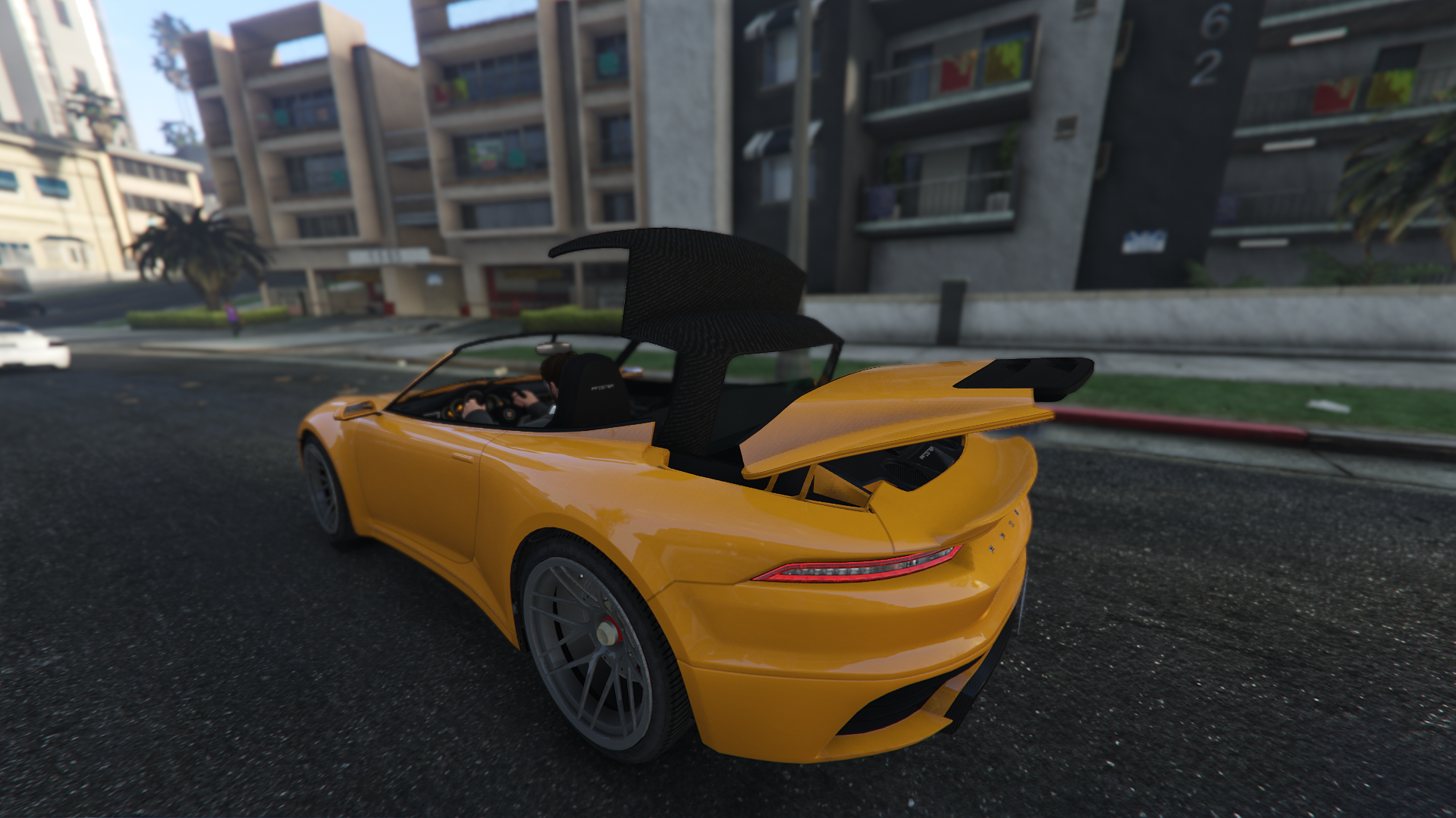 Pfister Comet S2 Cabrio's top retracting.