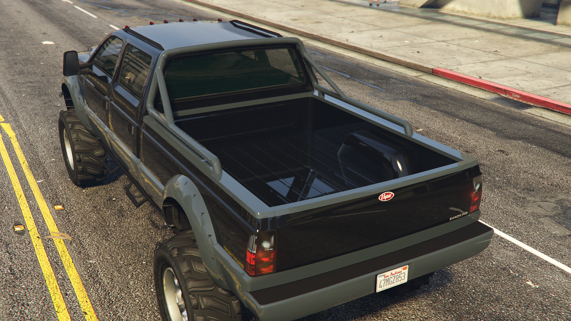 The trunk of the Vapid Sandking XL as seen in GTA Online.