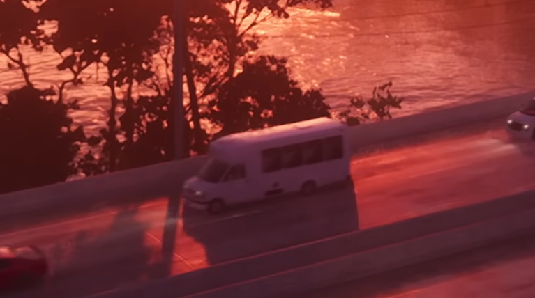 The rental shuttle bus as seen in the opening scene of the first GTA VI trailer.