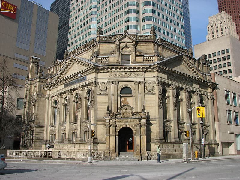 800px-Hockey_Hall_of_Fame_Toronto.jpg