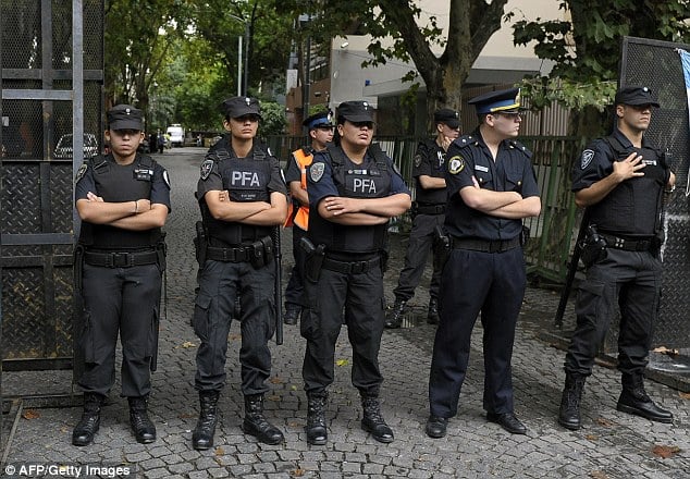 Buenosaires_police.jpg