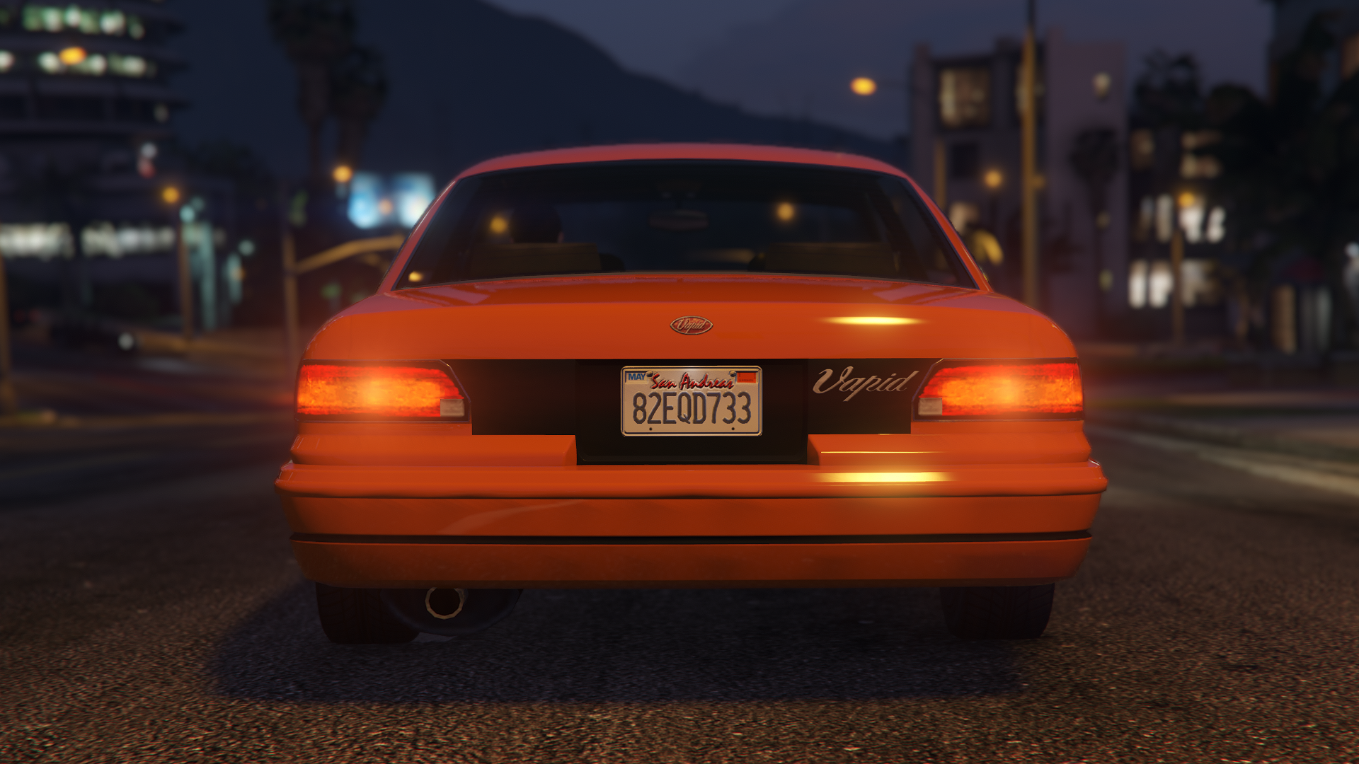 The back of the Vapid Stanier as seen in GTA Online.