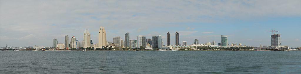 1024px-San_Diego_Skyline_Day_JD111107.jpg