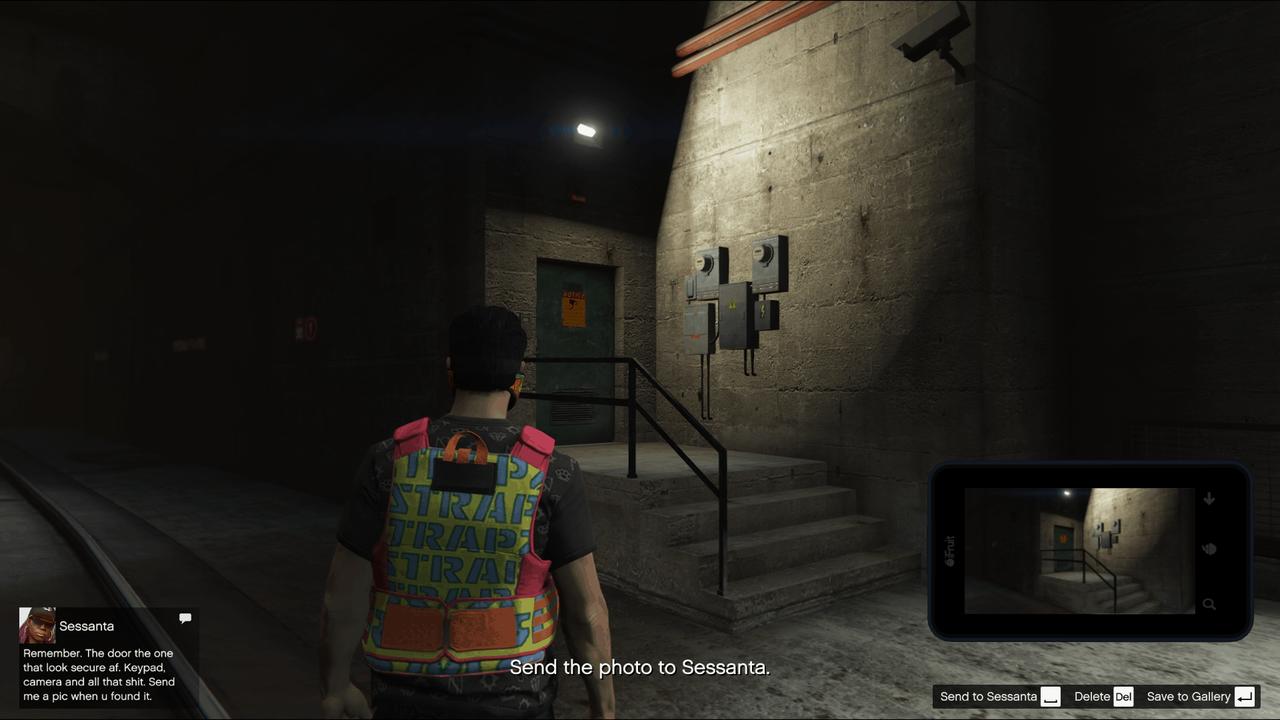 Taking the picture of IAA secret entrance