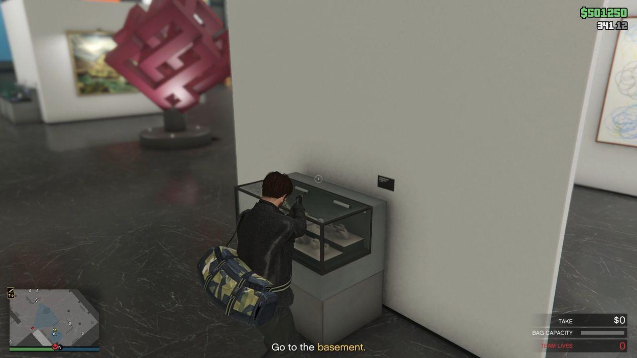 Our buyer's request item. You can see the horizontally moving camera on the minimap moving away.