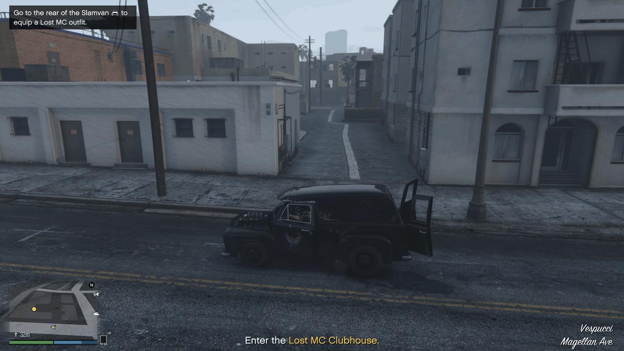 The rear doors automatically opens up