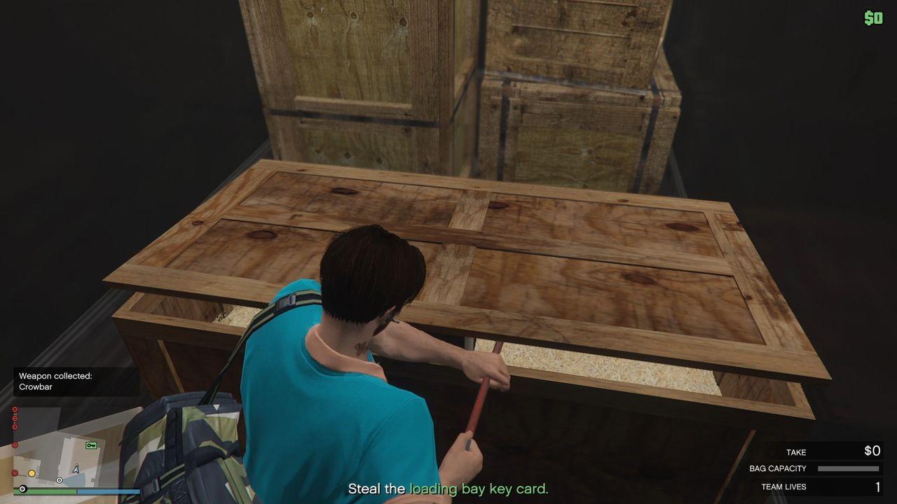 Looting the wooden crate for secondary loot.