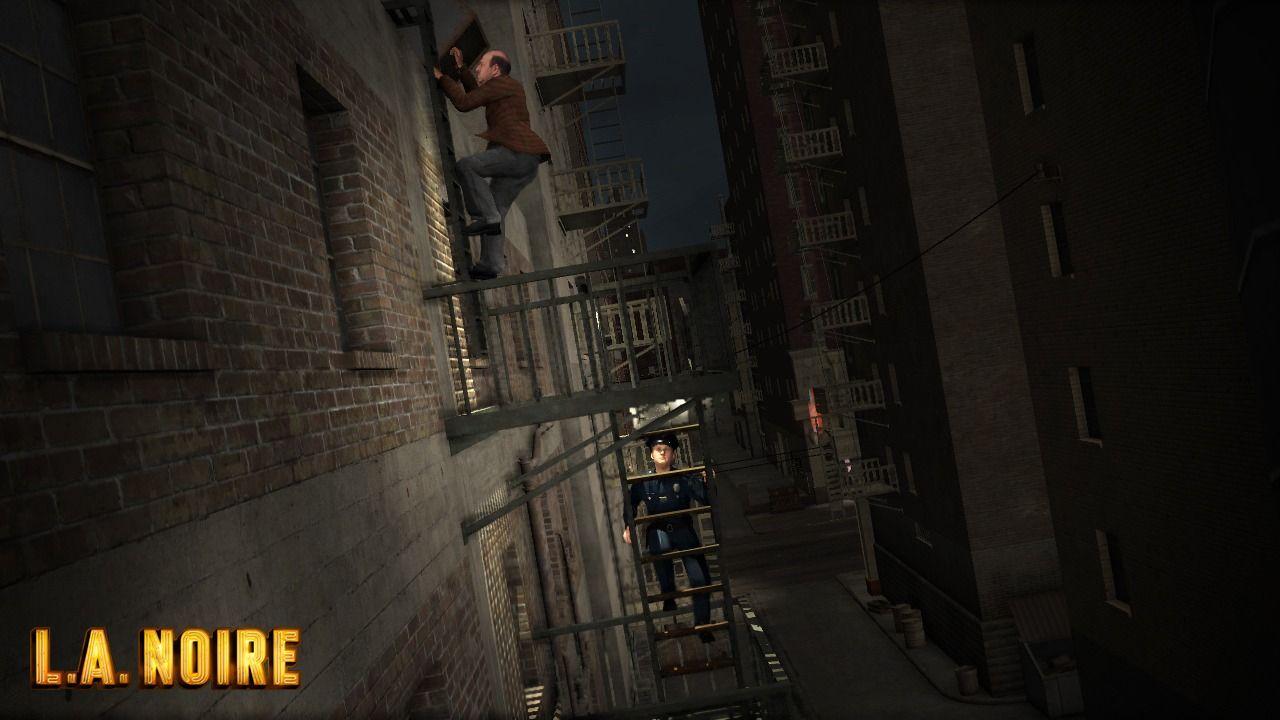 A police officer is chasing a criminal.