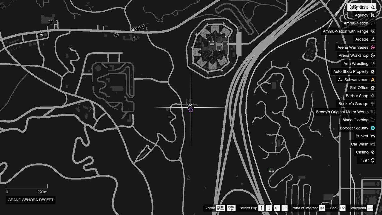 The map shows the location of the lucky clover in Grand Senora Desert.