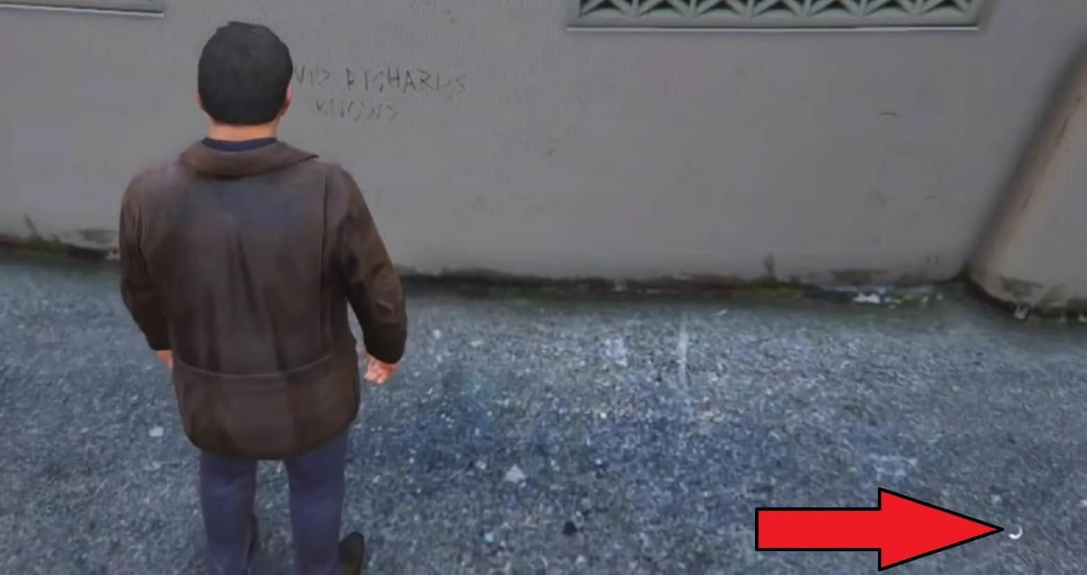 Quick Save loading icon which shows up as you approach the clue indicating successful discovery of the clue