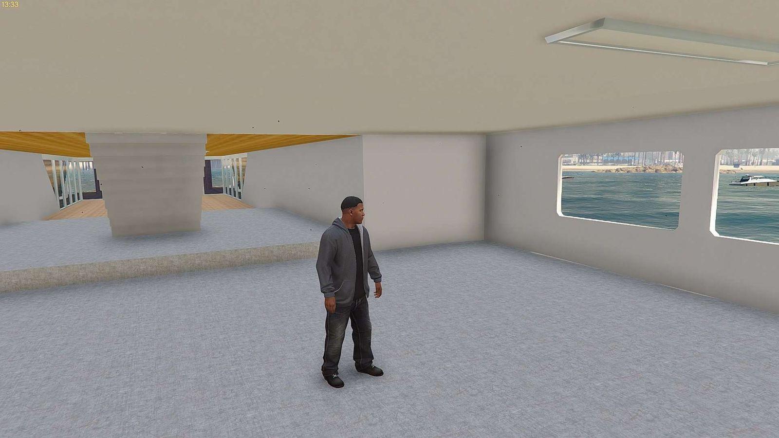 Yacht3.jpg