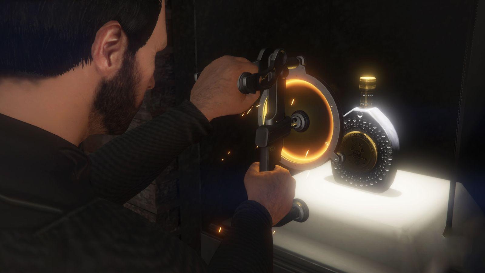 GTA Online player using a plasma cutter during the Cayo Perico Heist