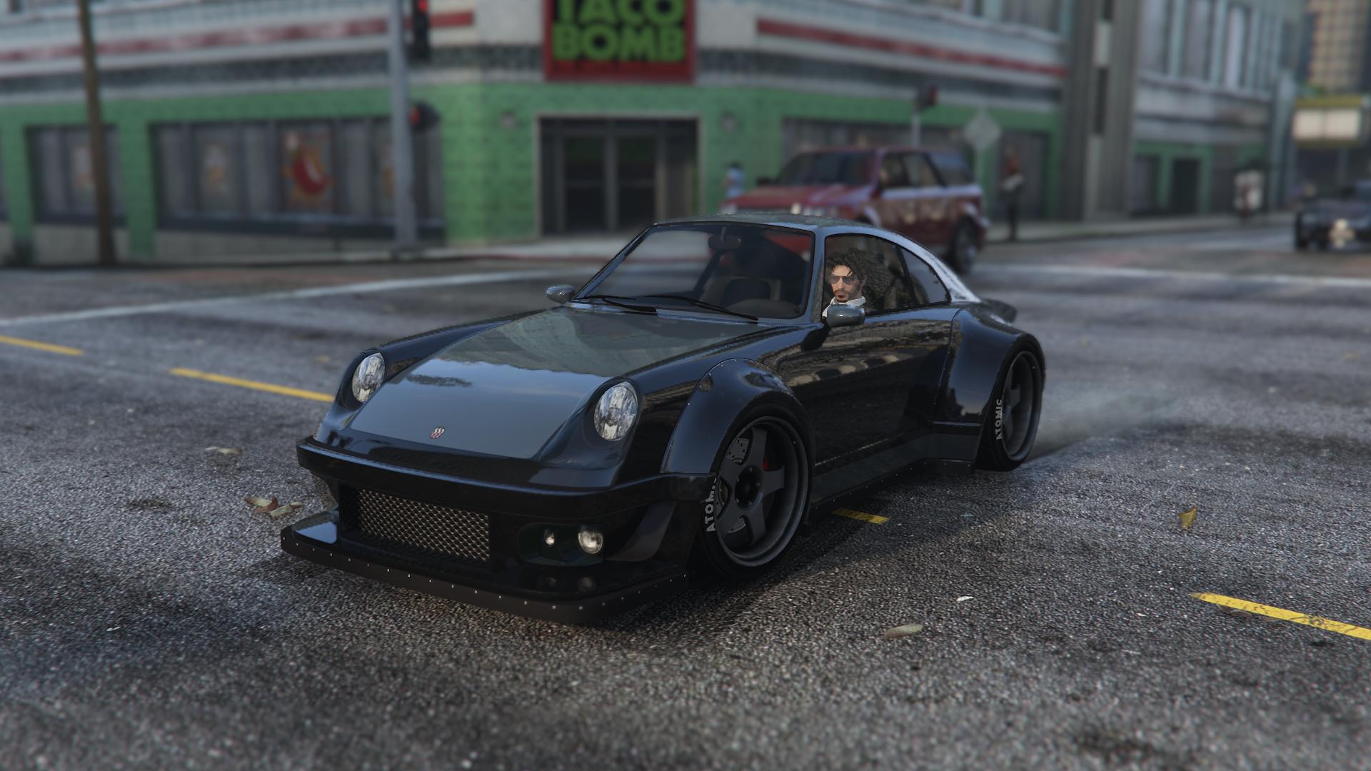 The Pfister Comet Retro Custom as seen in Grand Theft Auto Online.