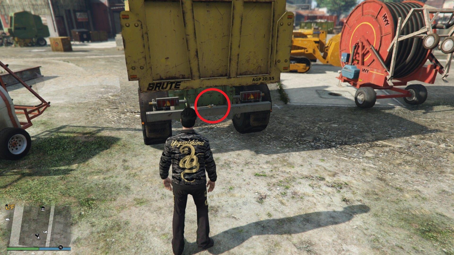 The Yuanbao is on the rear bumper of a Brute AGP 20:55 truck.