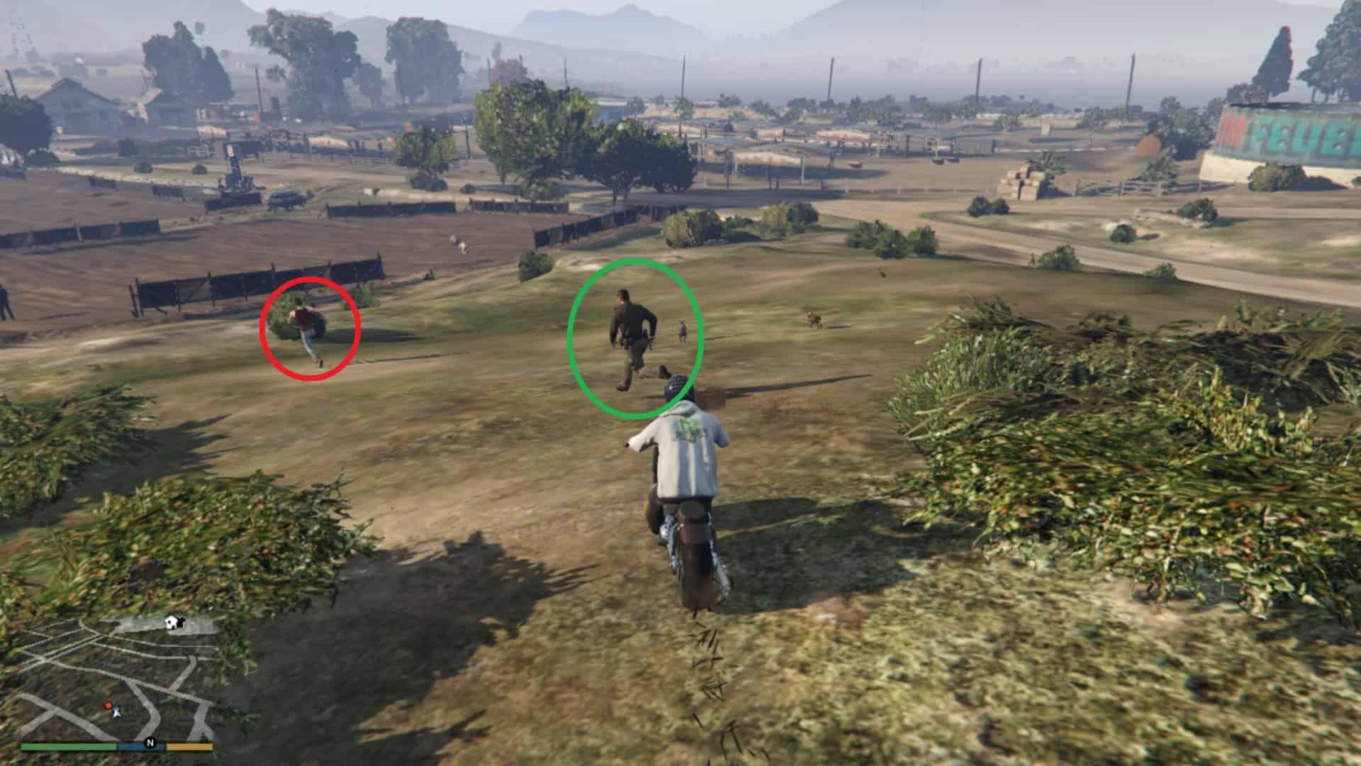 Cop (circled in Green) chasing the Criminal (circled in Red) across the far