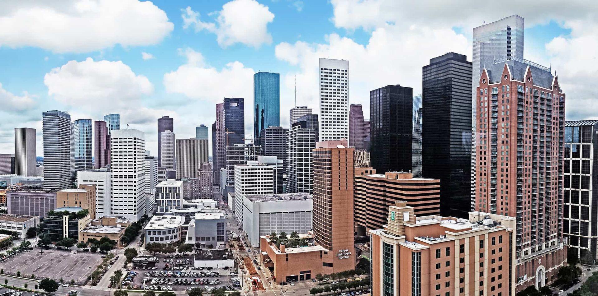 Panoramic_Houston_skyline.jpg