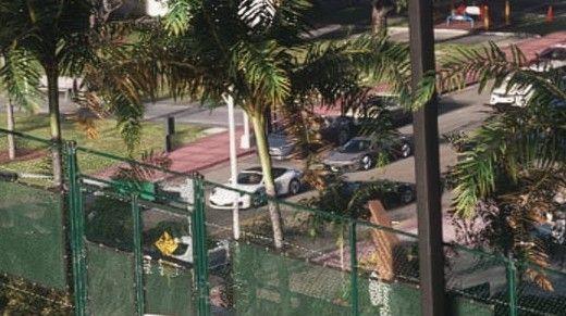 Parked white Pfister Comet S2 Cabrio as seen in an official Vice City promotional screenshot.