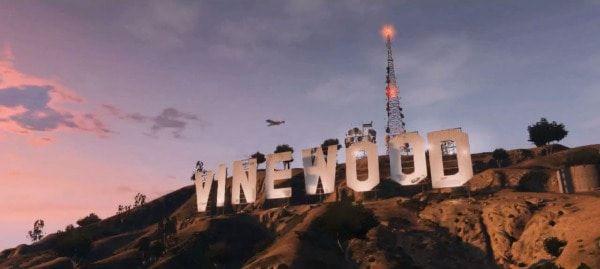 Gta-5-vinewood-sign1-600x269.jpg