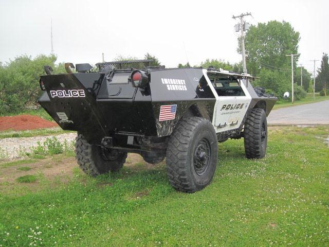 Police_Car_Charlestown_USA_02.jpg