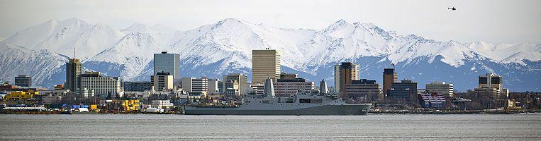 USS_Anchorage_in_Anchorage_Alaska.jpg