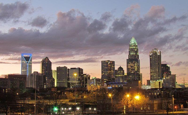 800px-Charlotte_Skyline_2011_-_Ricky_W.jpg