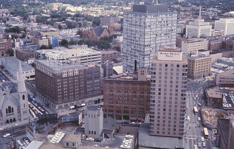 800px-6408-DenSkyline-BrownPalaceCosmoHotels.jpg