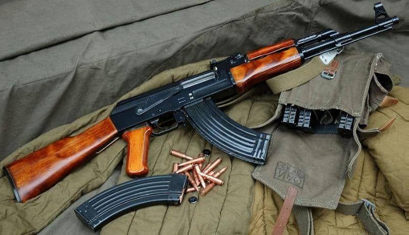 Автомат_Калашников_АК-47.jpg