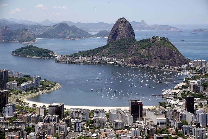 800px-Enseada_de_Botafogo_e_Pão_de_Açúcar.jpg