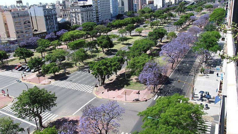 800px-Av._9_de_Julio_noviembre.jpg